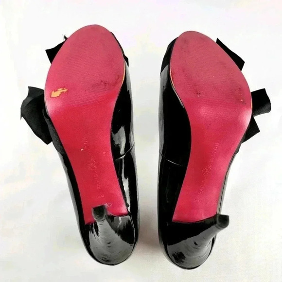 Paris Hilton Adorable stilettos with Bow - Picture 4 of 6